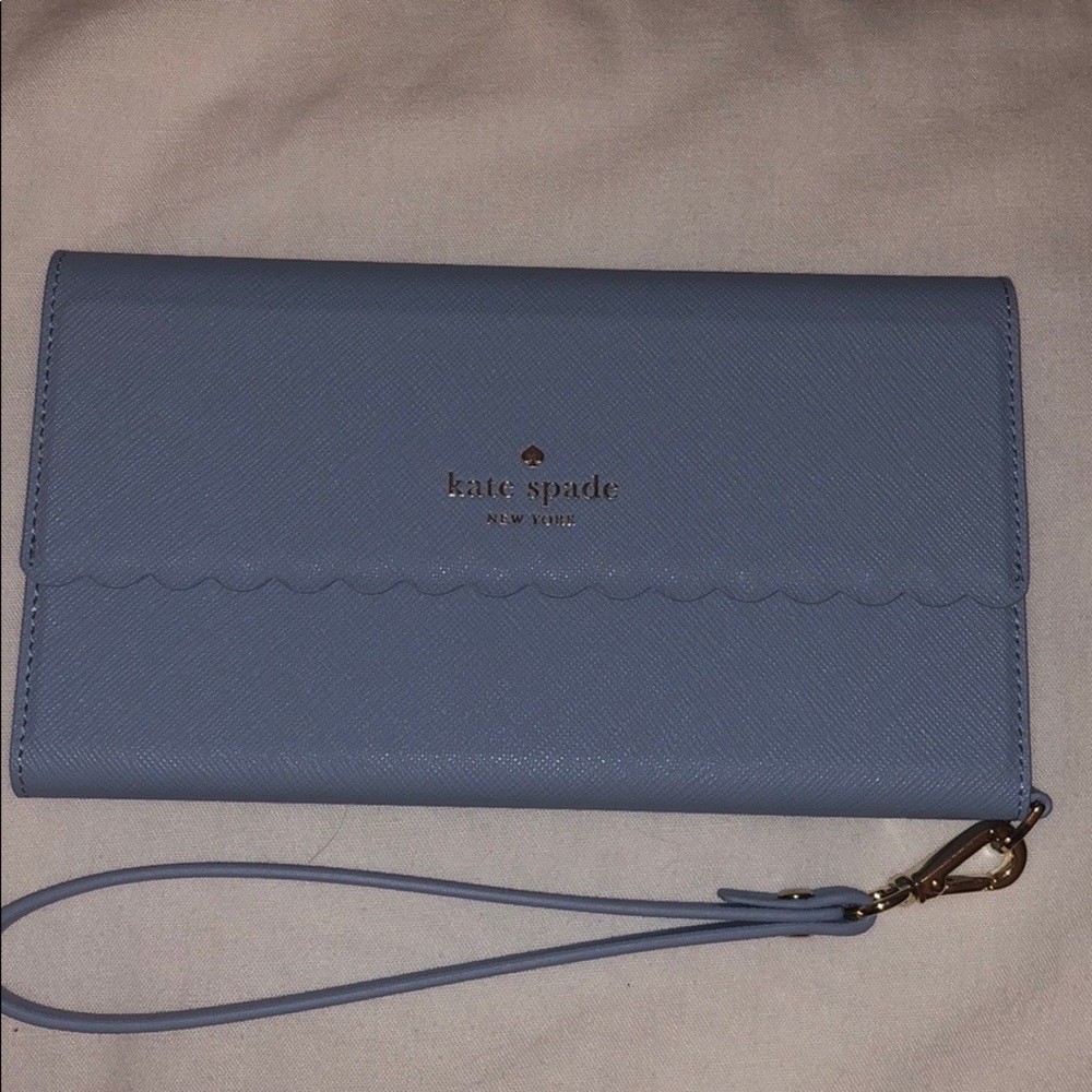 Kate Spade iPhone 7 plus magnetic wrap folio case